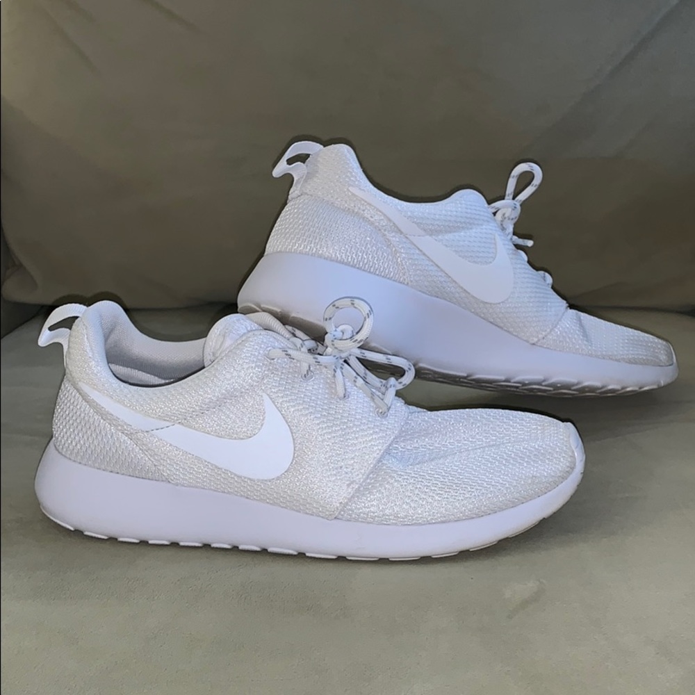 Nike Roshe One - White